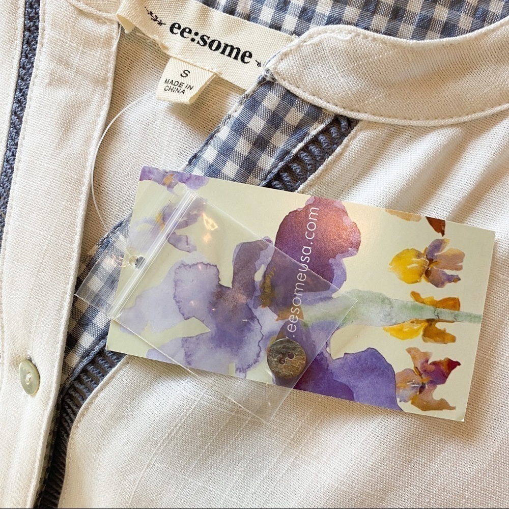 Eesome Top with Gingham Trim - Picture 5 of 7